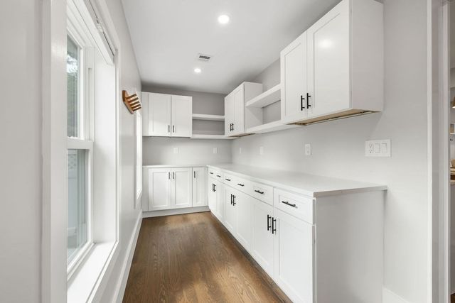 27 Connecticut Ave, Natick, MA 01760