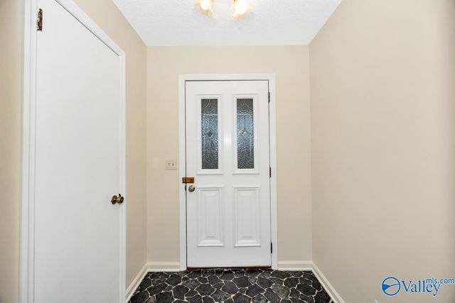 2134 Ready Section Road, Toney, AL 35773