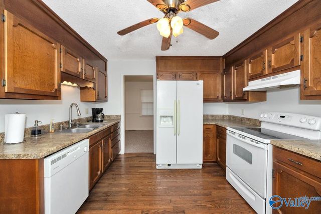 2134 Ready Section Road, Toney, AL 35773