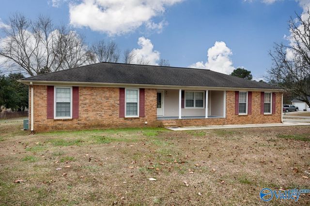 2134 Ready Section Road, Toney, AL 35773