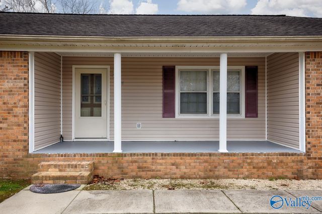 2134 Ready Section Road, Toney, AL 35773