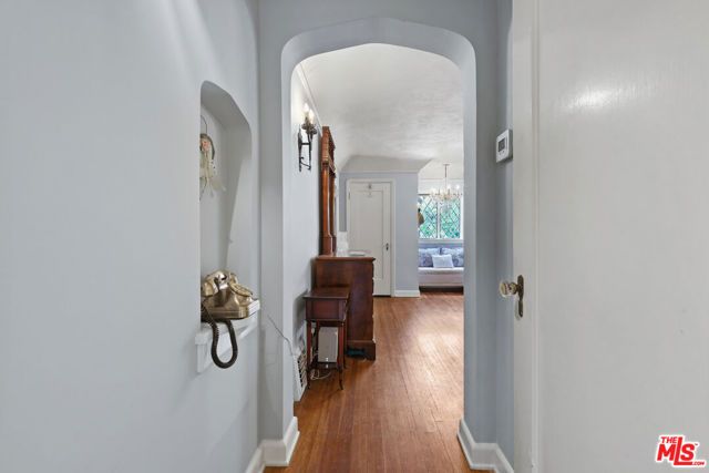 1242 N Isabel Street, Glendale, CA 91207