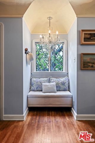 1242 N Isabel Street, Glendale, CA 91207