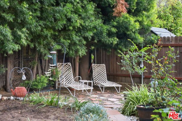 1242 N Isabel Street, Glendale, CA 91207
