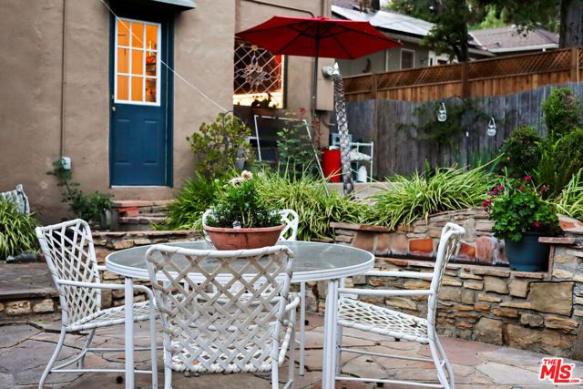 1242 N Isabel Street, Glendale, CA 91207