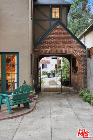 1242 N Isabel Street, Glendale, CA 91207