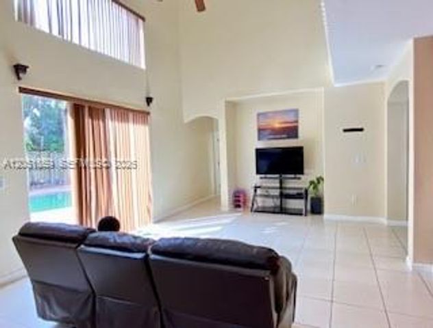 1906 SE 18th Street, Homestead, FL 33035