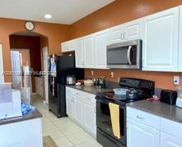 1906 SE 18th Street, Homestead, FL 33035