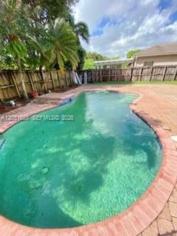 1906 SE 18th Street, Homestead, FL 33035