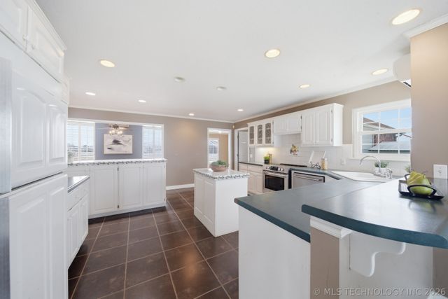 14011 S 177th West Avenue, Kellyville, OK 74039