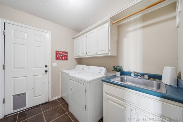 14011 S 177th West Avenue, Kellyville, OK 74039