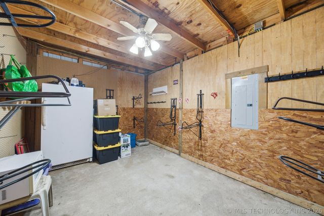 14011 S 177th West Avenue, Kellyville, OK 74039