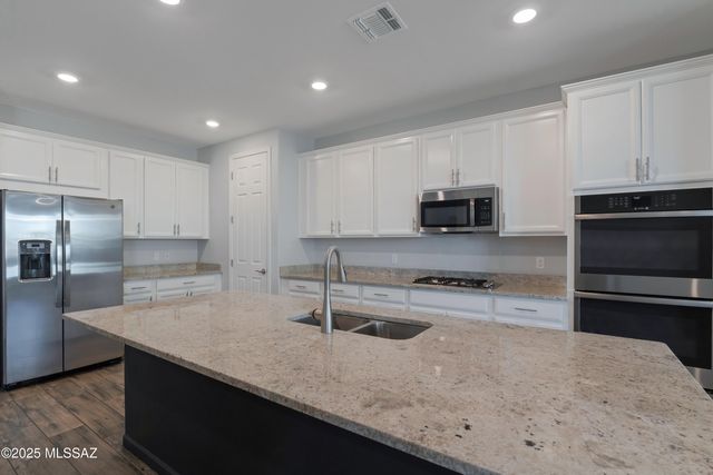 12867 E Pantano View Drive, Vail, AZ 85641