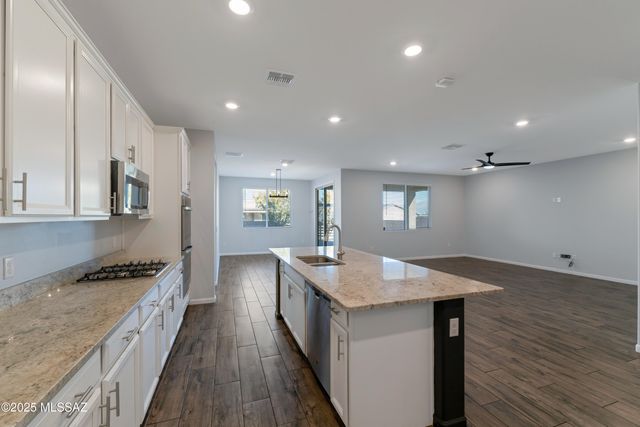 12867 E Pantano View Drive, Vail, AZ 85641