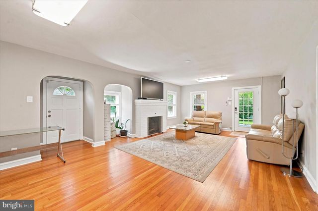 2317 CHURCH RD, Cherry Hill, NJ 08002