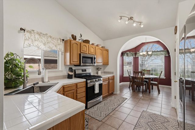 1770 Cerro Crestado Drive NW, Los Lunas, NM 87031