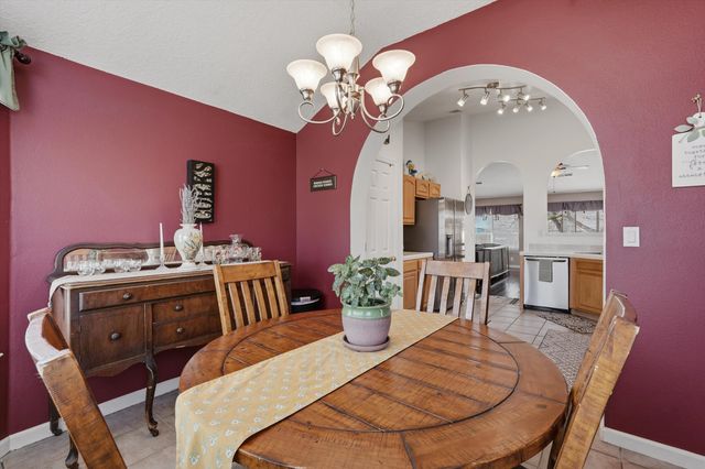 1770 Cerro Crestado Drive NW, Los Lunas, NM 87031