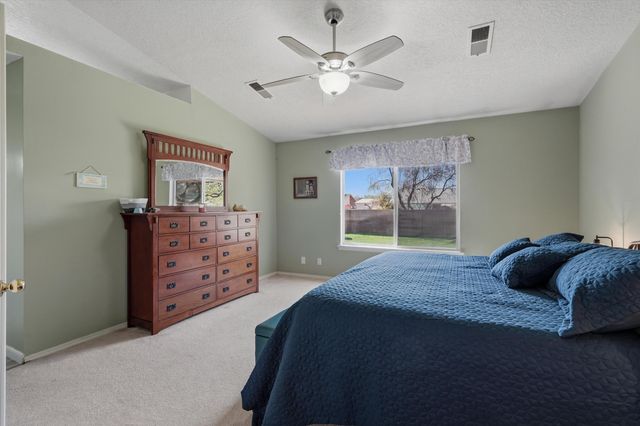 1770 Cerro Crestado Drive NW, Los Lunas, NM 87031