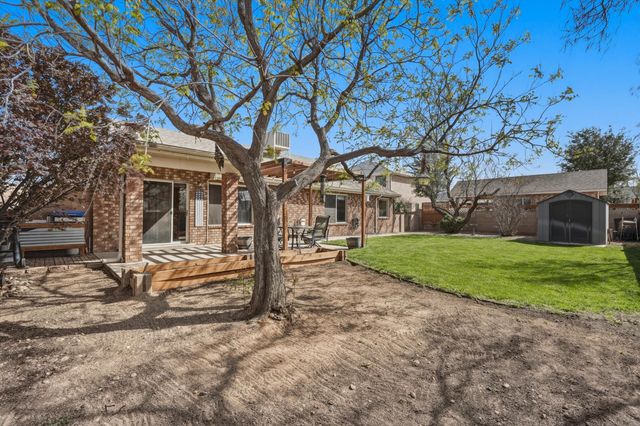 1770 Cerro Crestado Drive NW, Los Lunas, NM 87031