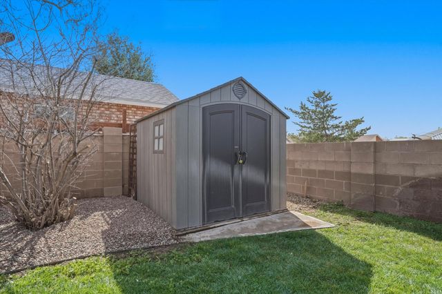 1770 Cerro Crestado Drive NW, Los Lunas, NM 87031