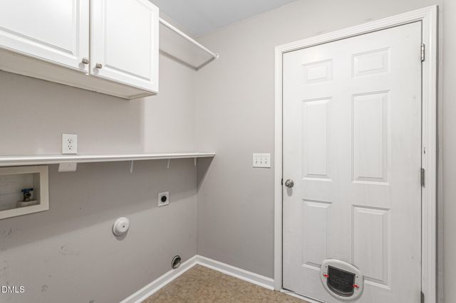 816 Hawthorn Ridge Drive, Whitsett, NC 27377
