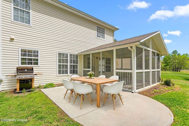 816 Hawthorn Ridge Drive, Whitsett, NC 27377