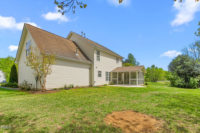 816 Hawthorn Ridge Drive, Whitsett, NC 27377