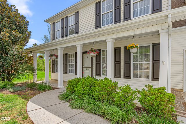 816 Hawthorn Ridge Drive, Whitsett, NC 27377
