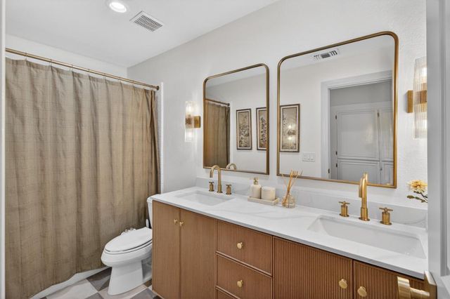 6755 Connemara Cir, Citrus Heights, CA 95621