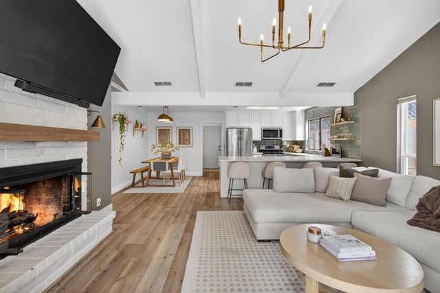 6755 Connemara Cir, Citrus Heights, CA 95621