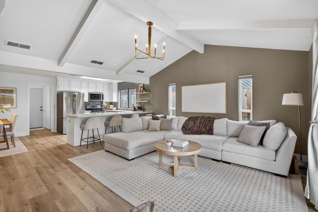 6755 Connemara Cir, Citrus Heights, CA 95621