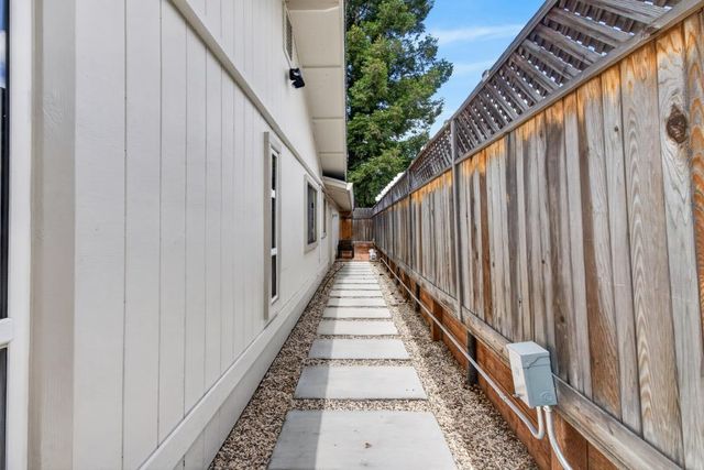 6755 Connemara Cir, Citrus Heights, CA 95621