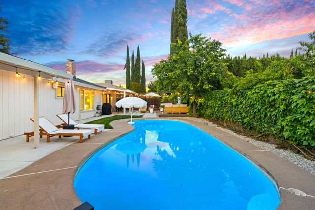 6755 Connemara Cir, Citrus Heights, CA 95621