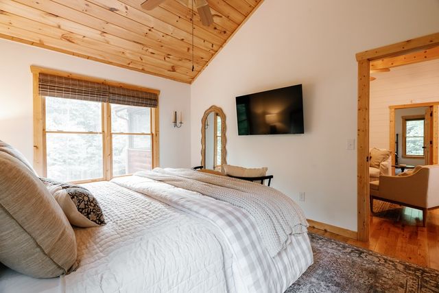 118 Matrix Lane, Ellijay, GA 30540