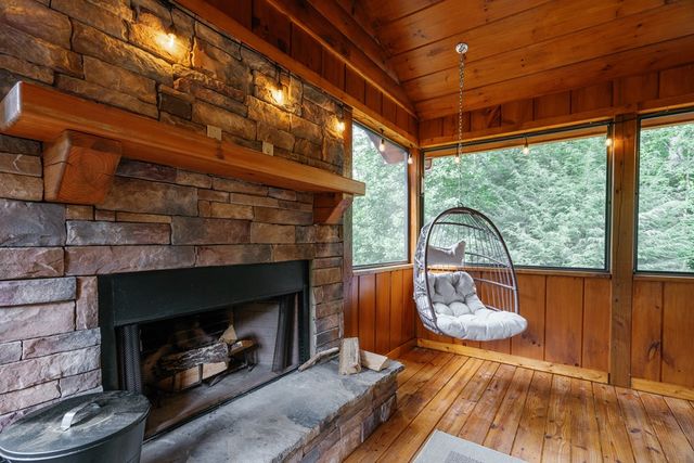 118 Matrix Lane, Ellijay, GA 30540