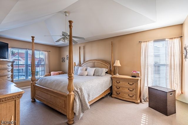 6 Kyle Dr, Lopatcong Twp., NJ 08865