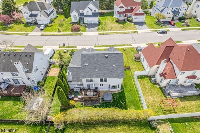 6 Kyle Dr, Lopatcong Twp., NJ 08865