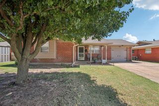 942 NW 5th Street, Moore, OK 73160