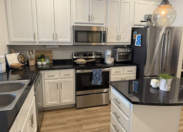 910 W 25th ST 508, Austin, TX 78705