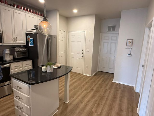 910 W 25th ST 508, Austin, TX 78705