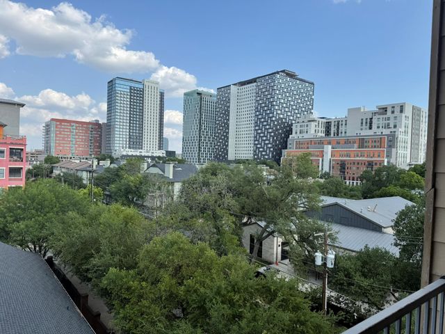 910 W 25th ST 508, Austin, TX 78705
