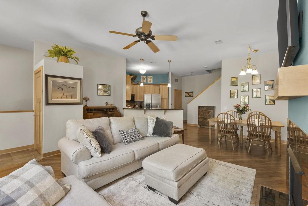 8724 Old Sauk Road, Middleton, WI 53562