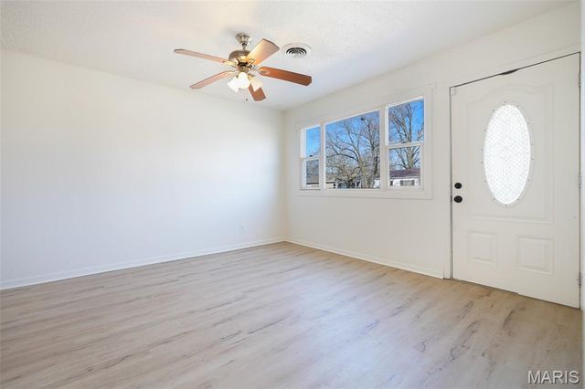 40 Saint Justin Drive, Sauget, IL 62206