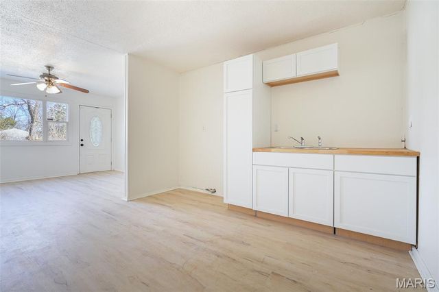 40 Saint Justin Drive, Sauget, IL 62206