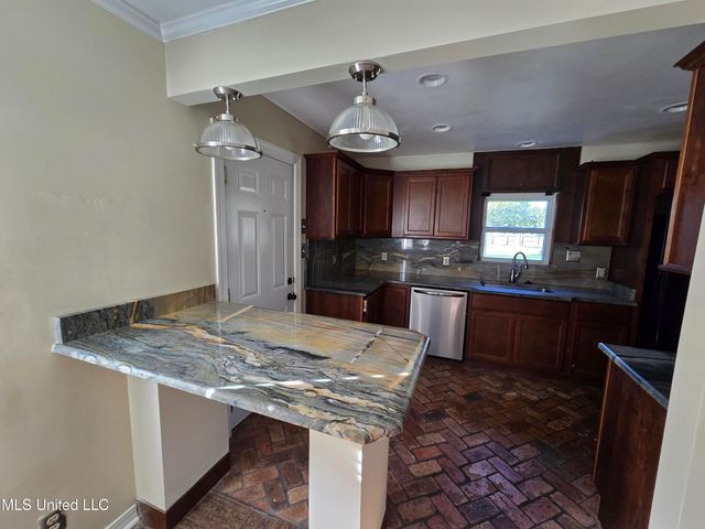 38 37th Street, Gulfport, MS 39507