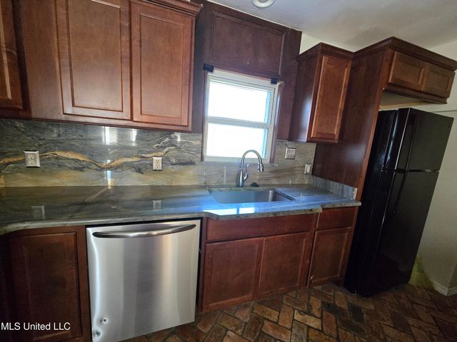 38 37th Street, Gulfport, MS 39507