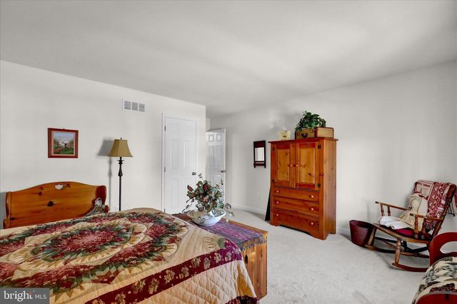 67 REGINA DR, Reading, PA 19608