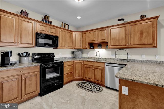 67 REGINA DR, Reading, PA 19608