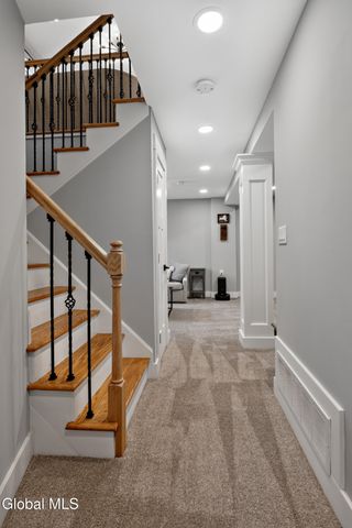 21 Quevic Drive, Saratoga Springs, NY 12866