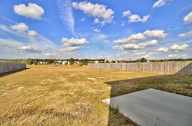 566 Burke Drive, Hinesville, GA 31313